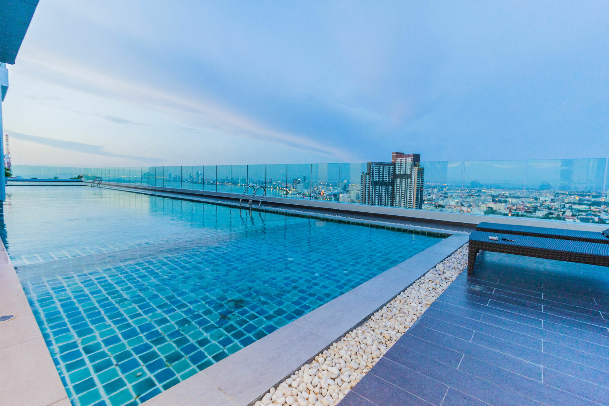 Vision Pratumnak By Pattaya Sunny Rentals Экстерьер фото