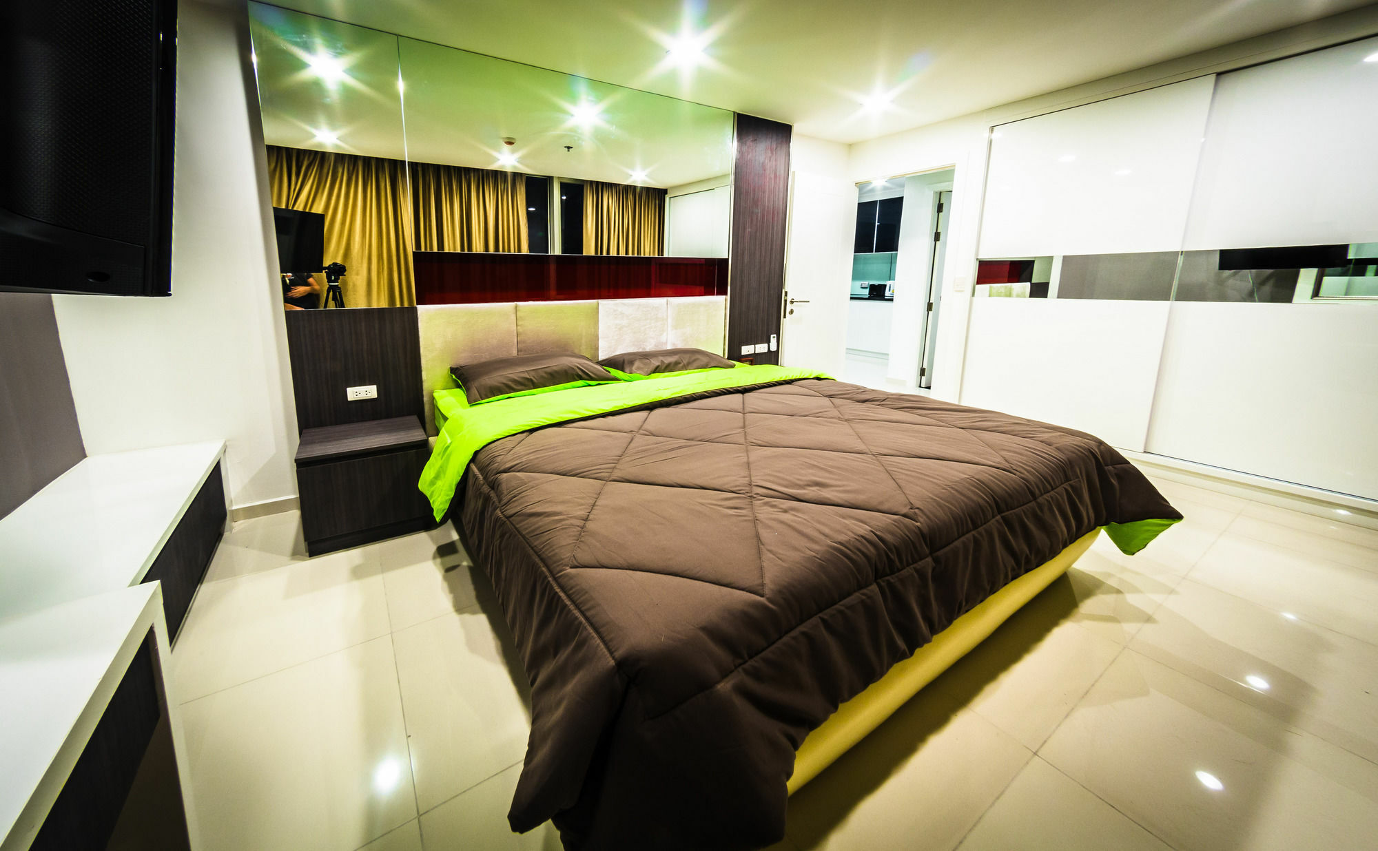 Vision Pratumnak By Pattaya Sunny Rentals Экстерьер фото