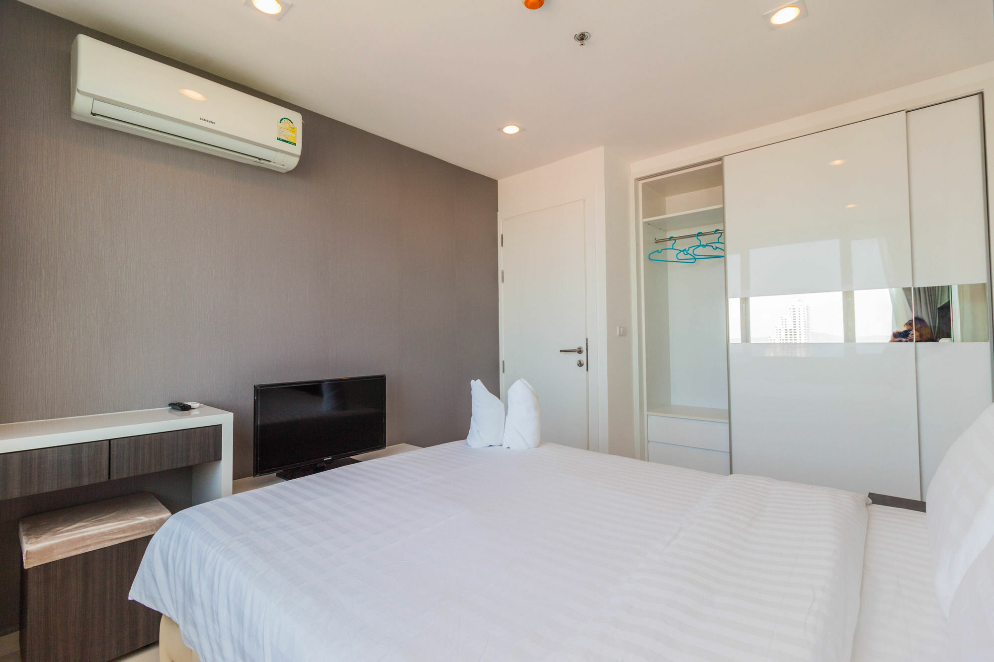 Vision Pratumnak By Pattaya Sunny Rentals Экстерьер фото